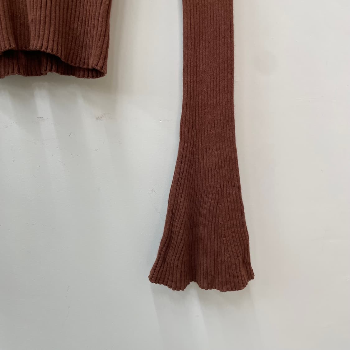새상품 오렌지브라운 골지 나팔소매 니트 y2k 라떼갸루 상품이미지3