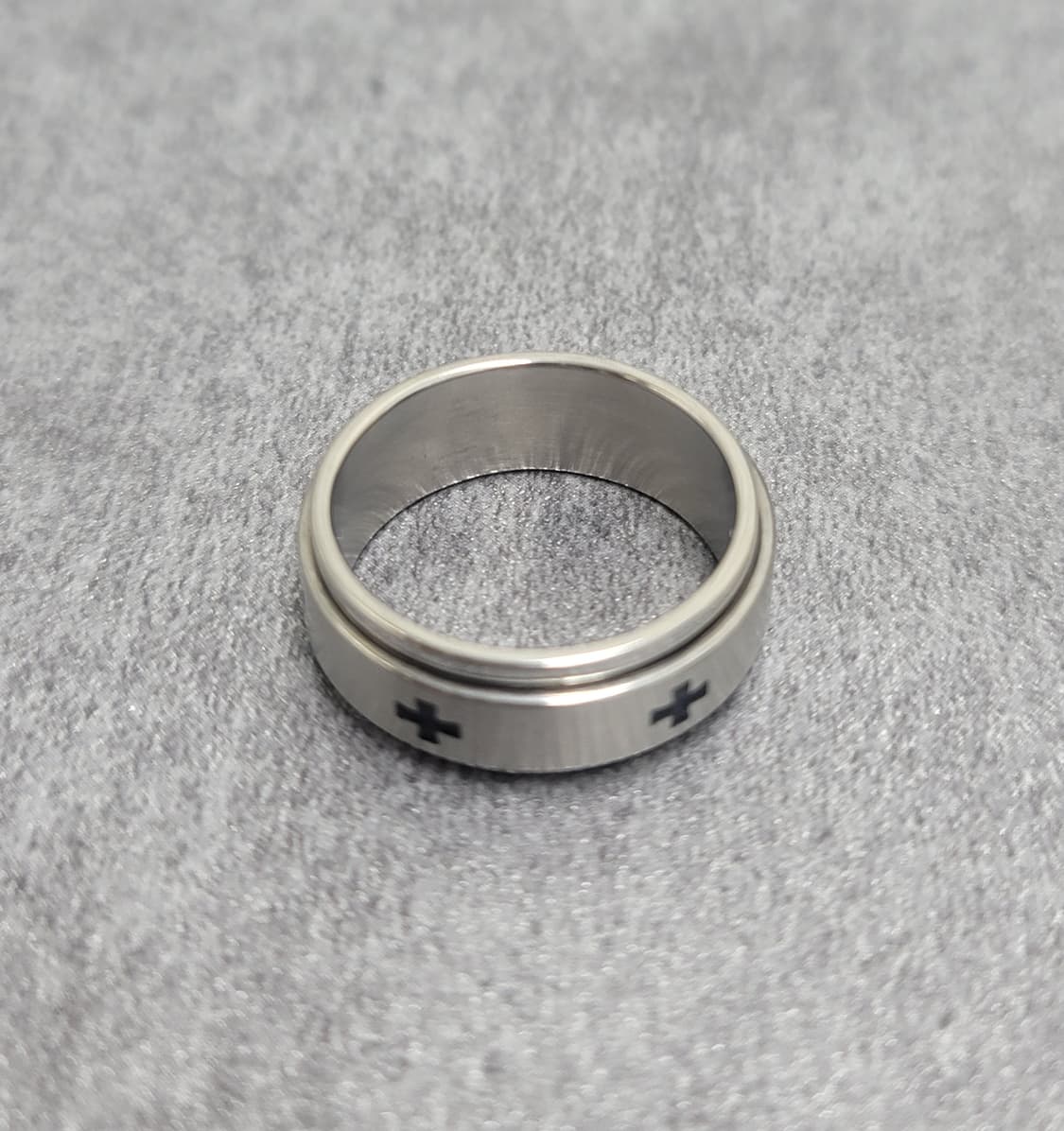 써지컬스틸 Black Cross Ring 상품이미지2