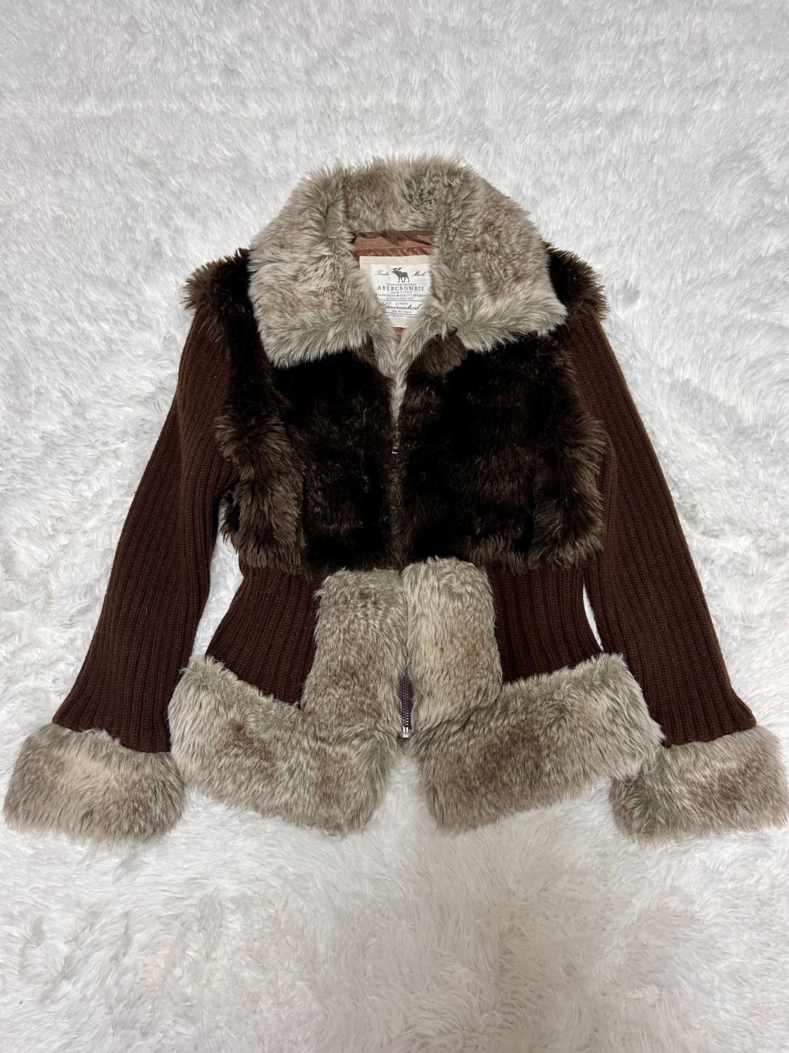 Abercrombie 00’s faux fur knit zip-up 상품이미지1