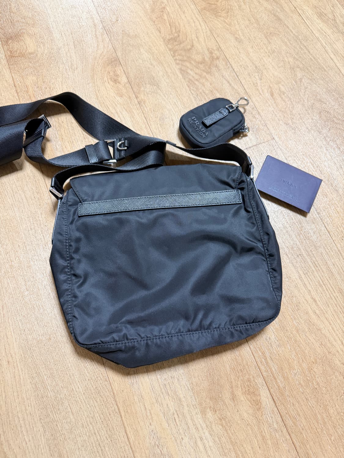 프라다 벨라 삼각로고 포켓 숄더백 (1BD994 RV44 F0002) 상품이미지5