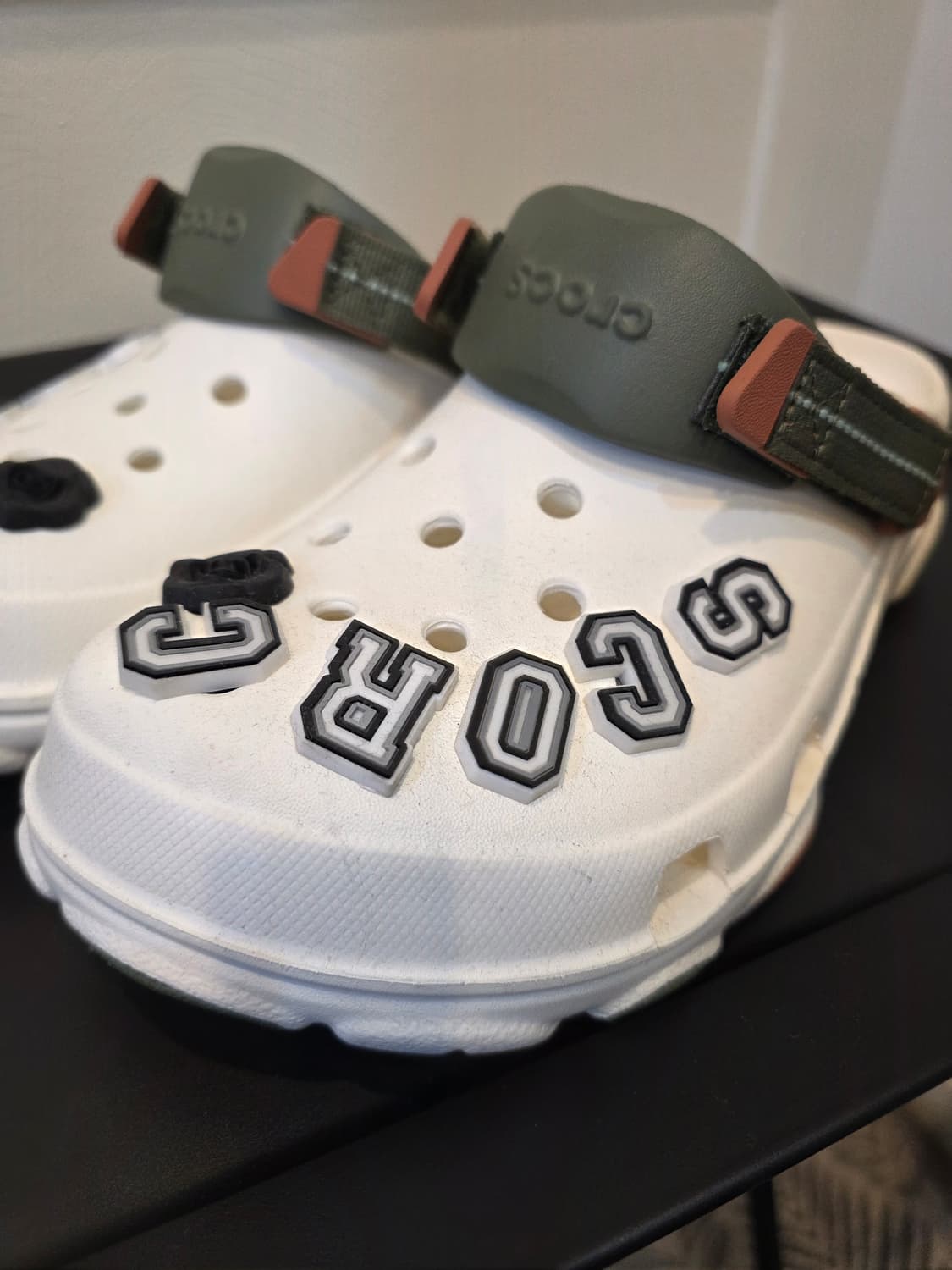 크록스 화이트 클로그 샌들 상품이미지1