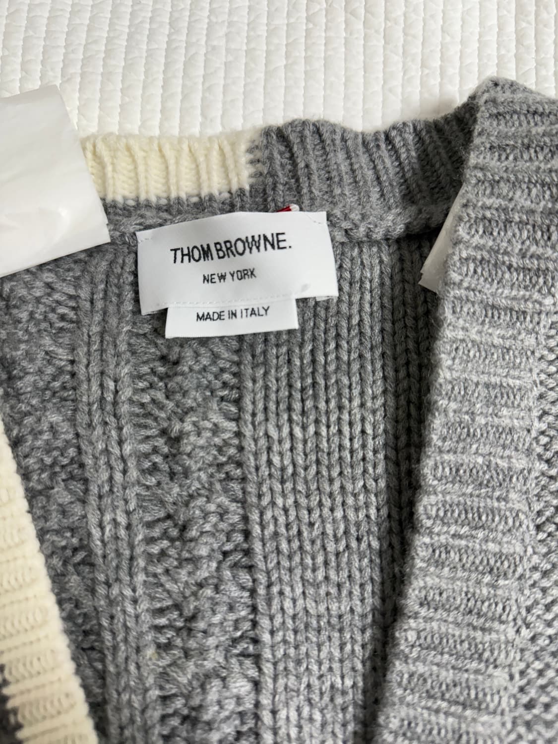 톰브라운 케이블 언발패턴 니트(1) 상품이미지5