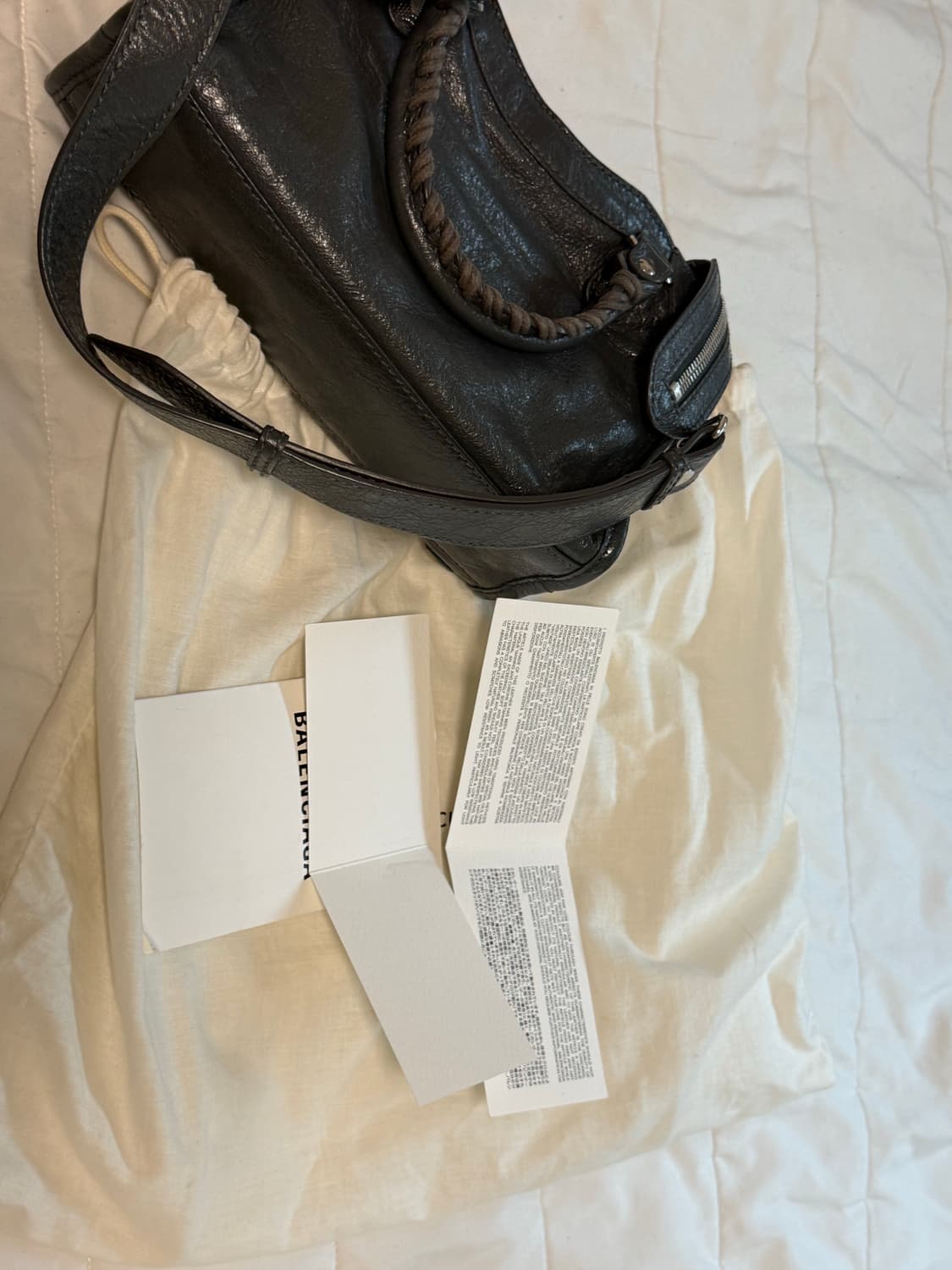 발렌시아가 모터백 팝니다 상품이미지2