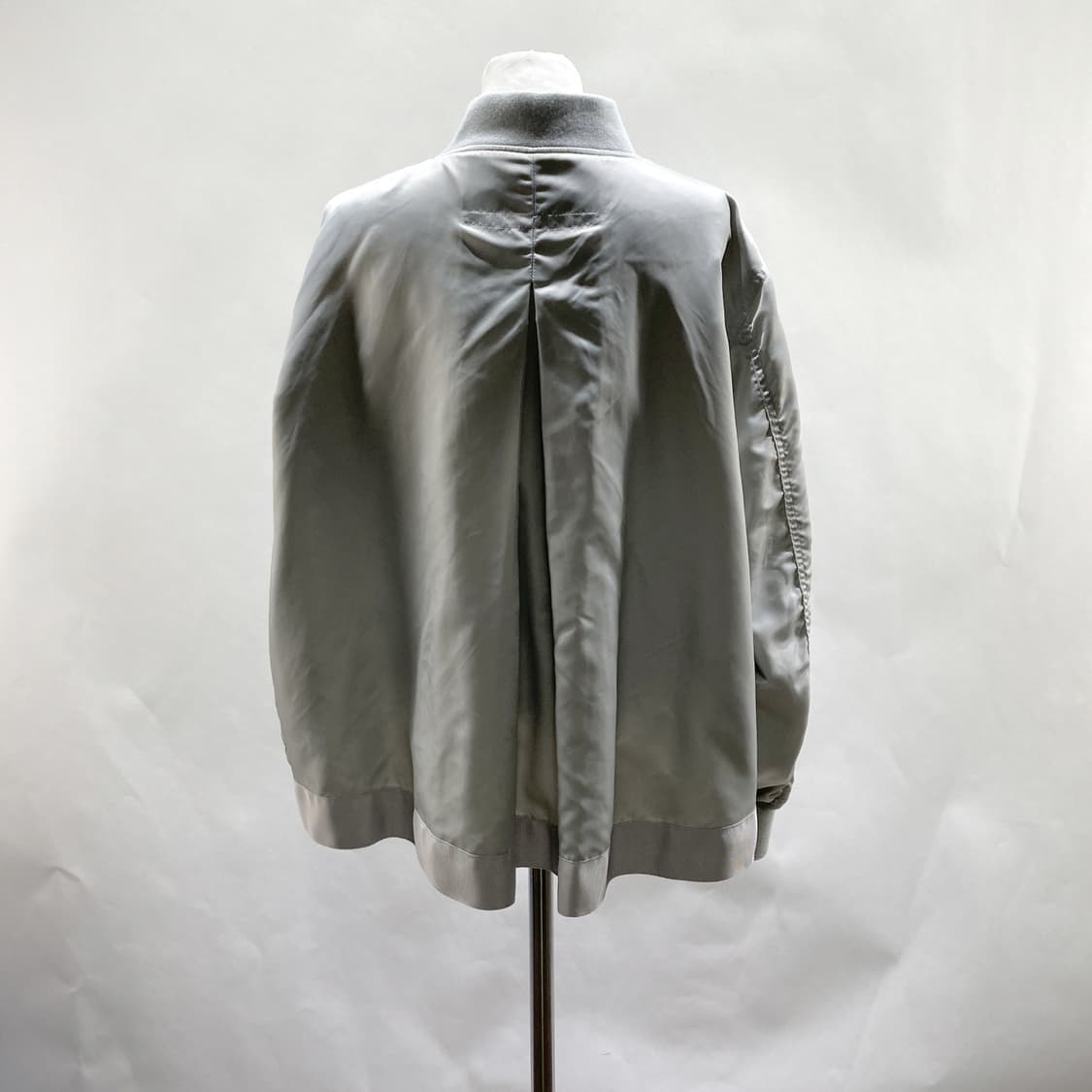 칼라거펠트 2023 여성항공점퍼 블루종 77  상품이미지3