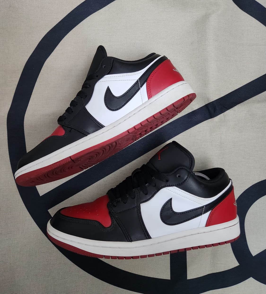 나이키 에어조던1. 250mm. 로우운동화 상품이미지4