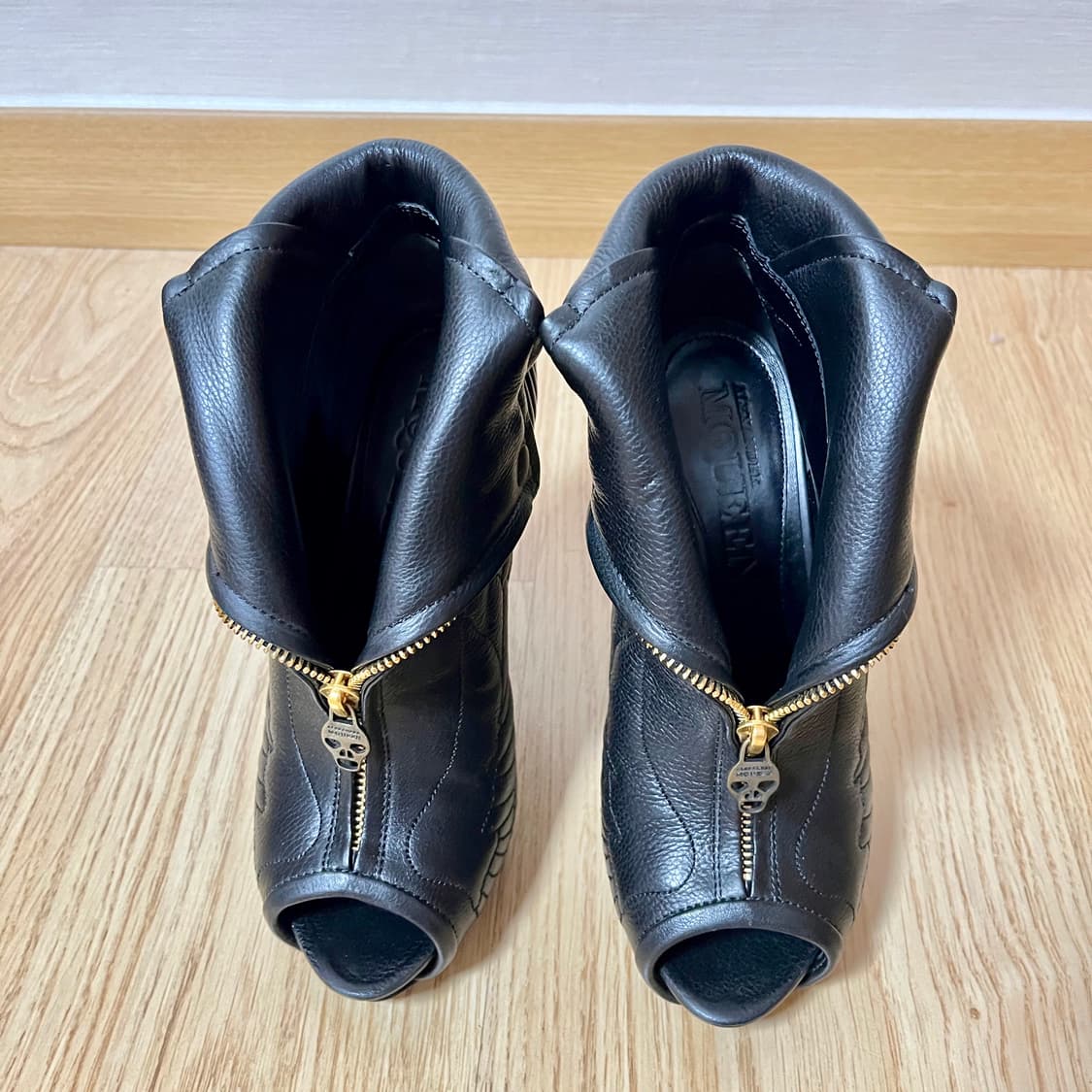 McQUEEN 알렉산더 맥퀸 부츠 MADE IN ITALY  상품이미지2