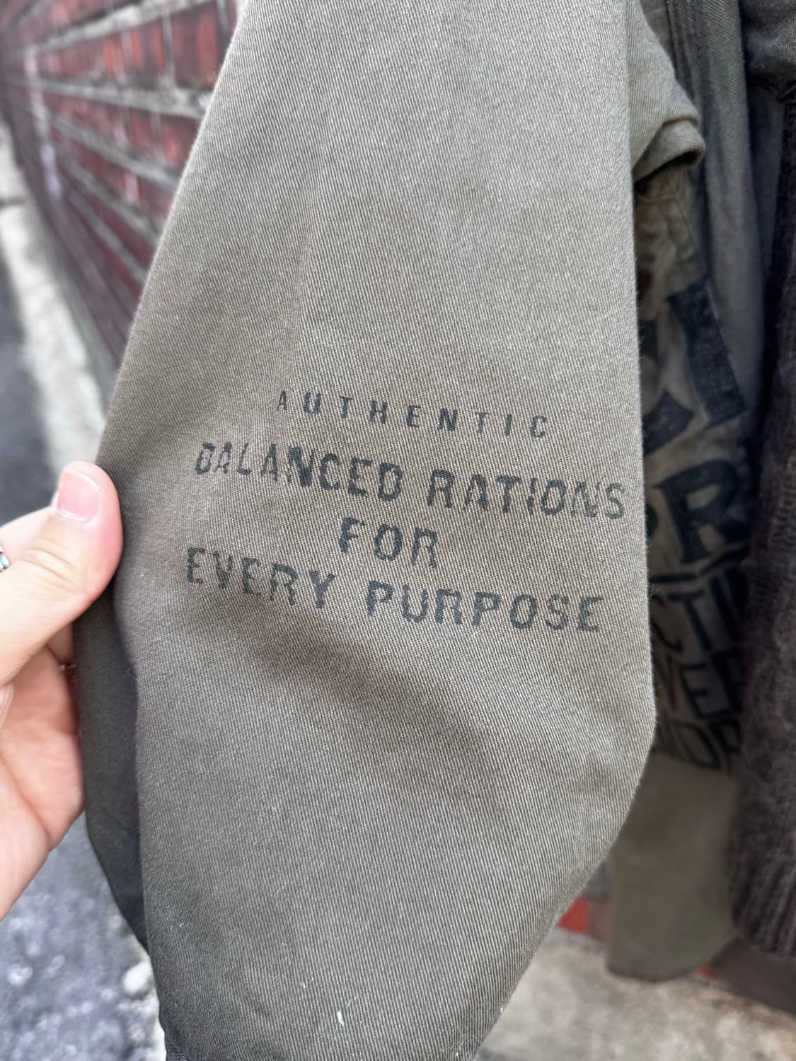 큐브슈가 니트 믹스 레터링 셔츠  상품이미지7