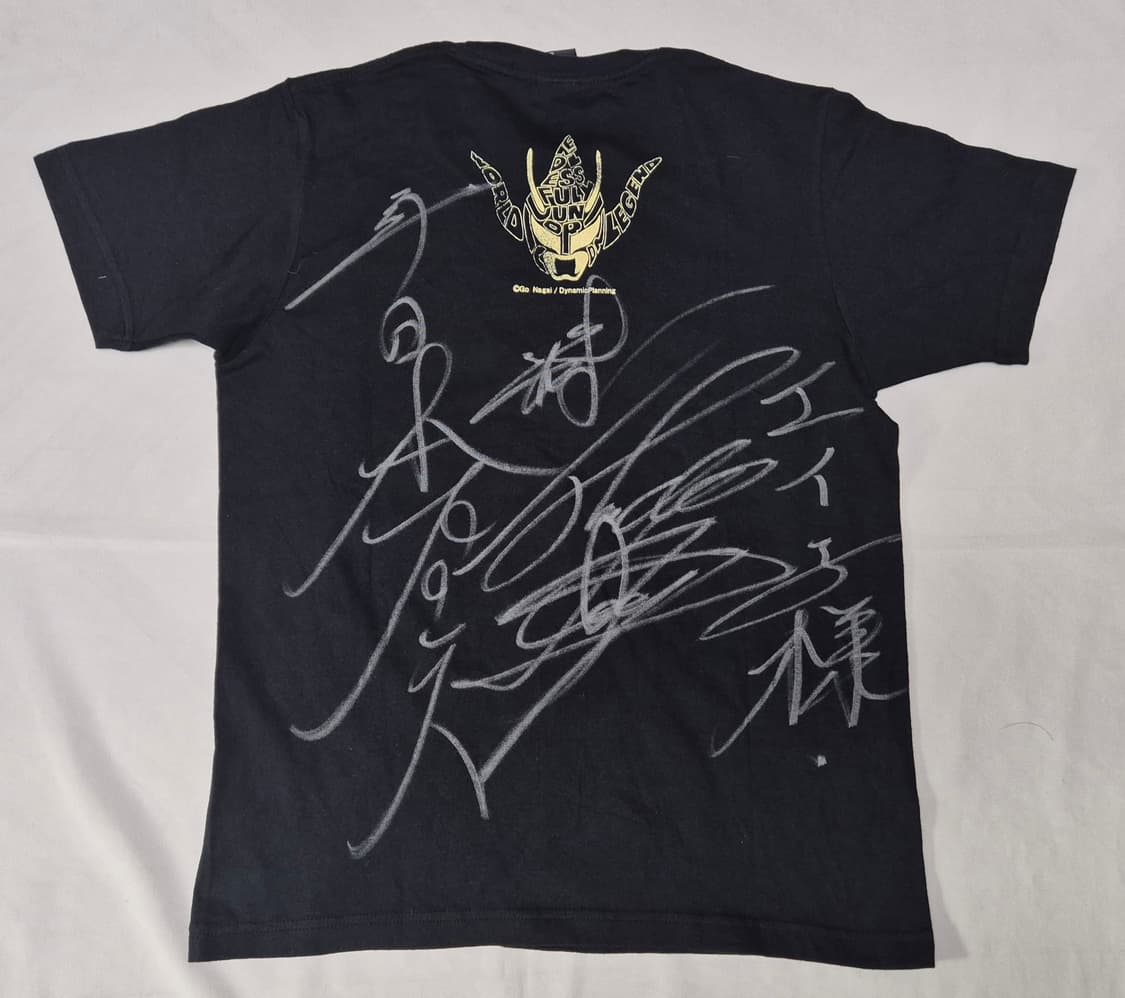 신일본 레슬링 싸인 티셔츠 팝니다  상품이미지2