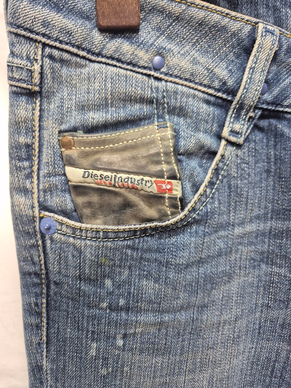 디젤 슬림핏 데님팬츠  상품이미지3