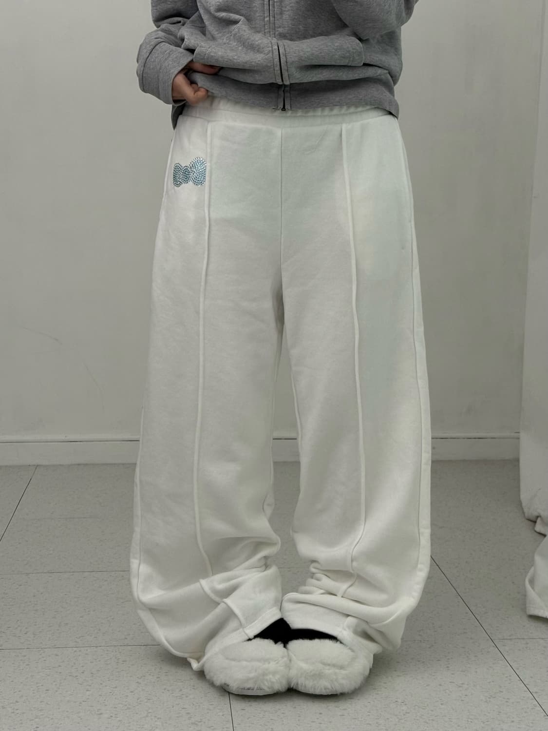포에버21 x 헬로키티 화이트 팬츠 상품이미지1