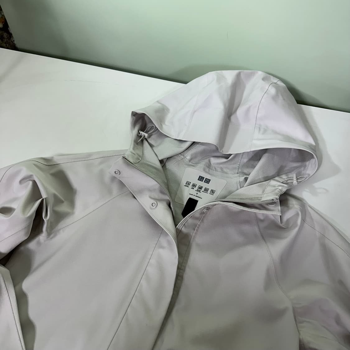 우먼S-M 유니클로 라이트그레이 나그랑 워터프루프 방수방풍 후드바람막이 상품이미지2