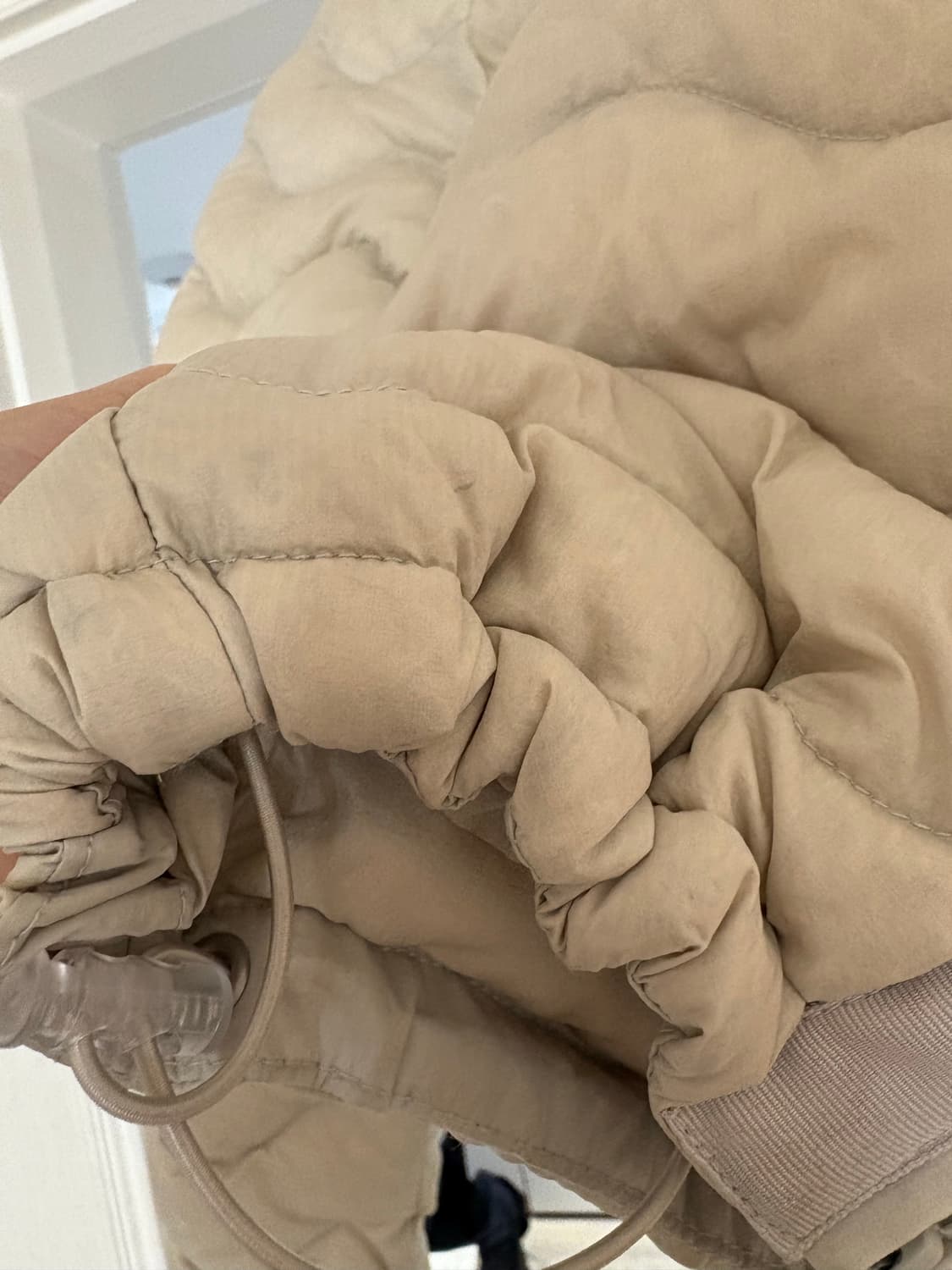 더콜디스트 경량패딩 팔아요 상품이미지3