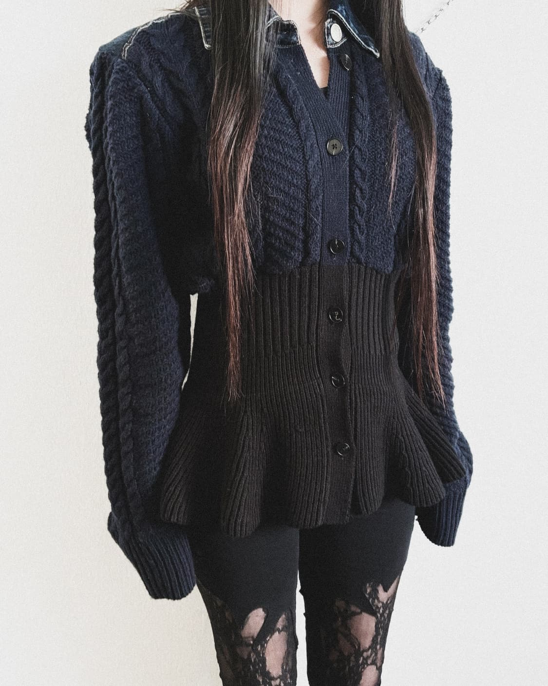 알렉산더맥퀸 플레어 니트 가디건 상품이미지2