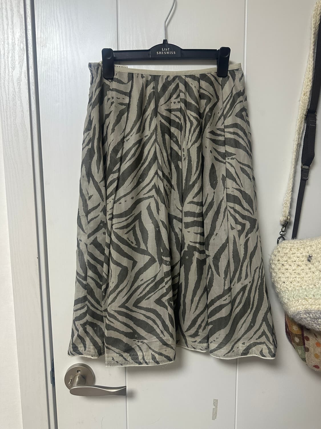 빈티지 애니멀 패턴 스커트 상품이미지1