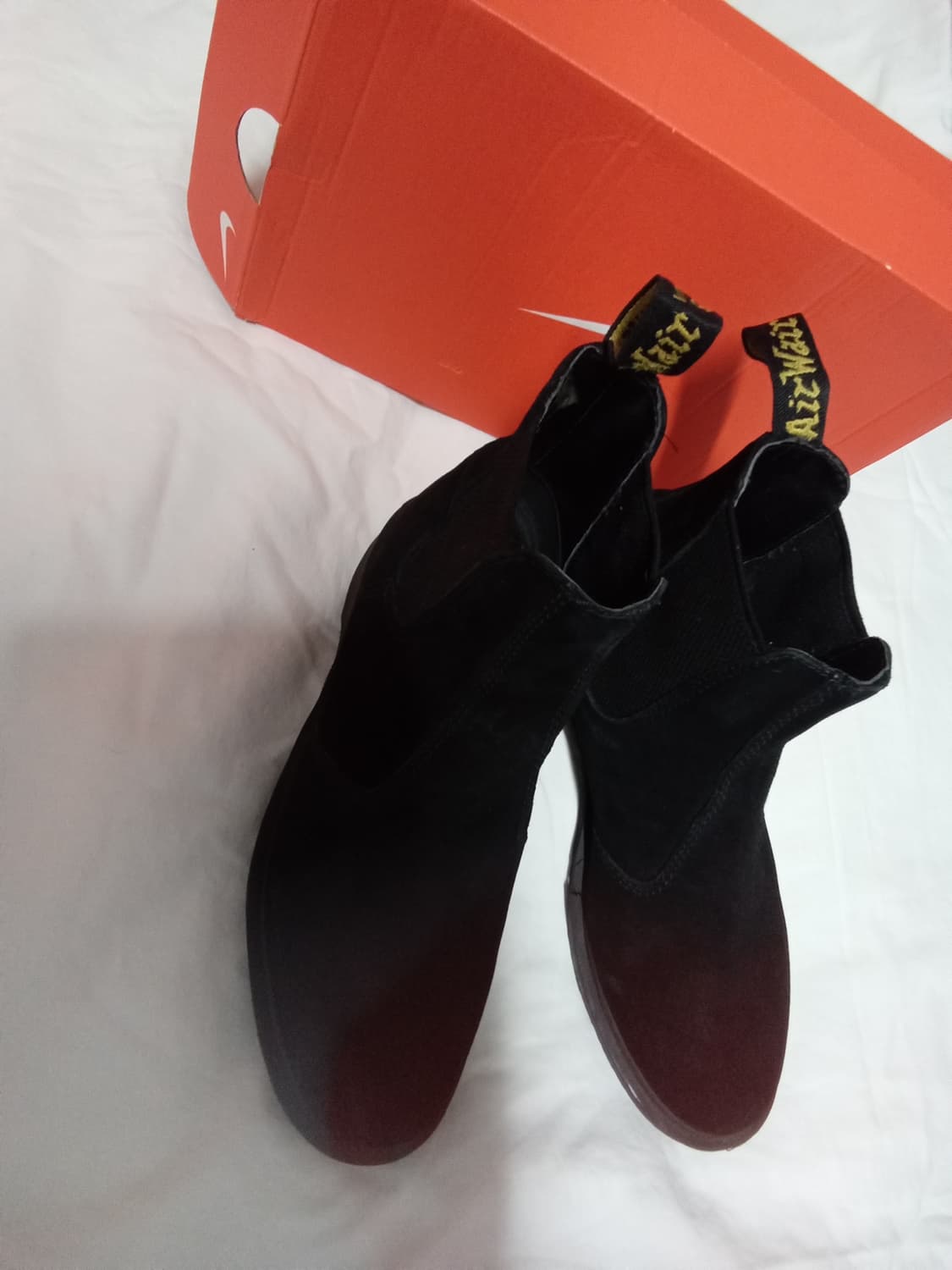 닥터마틴 스웨이드 첼시 부츠 상품이미지1