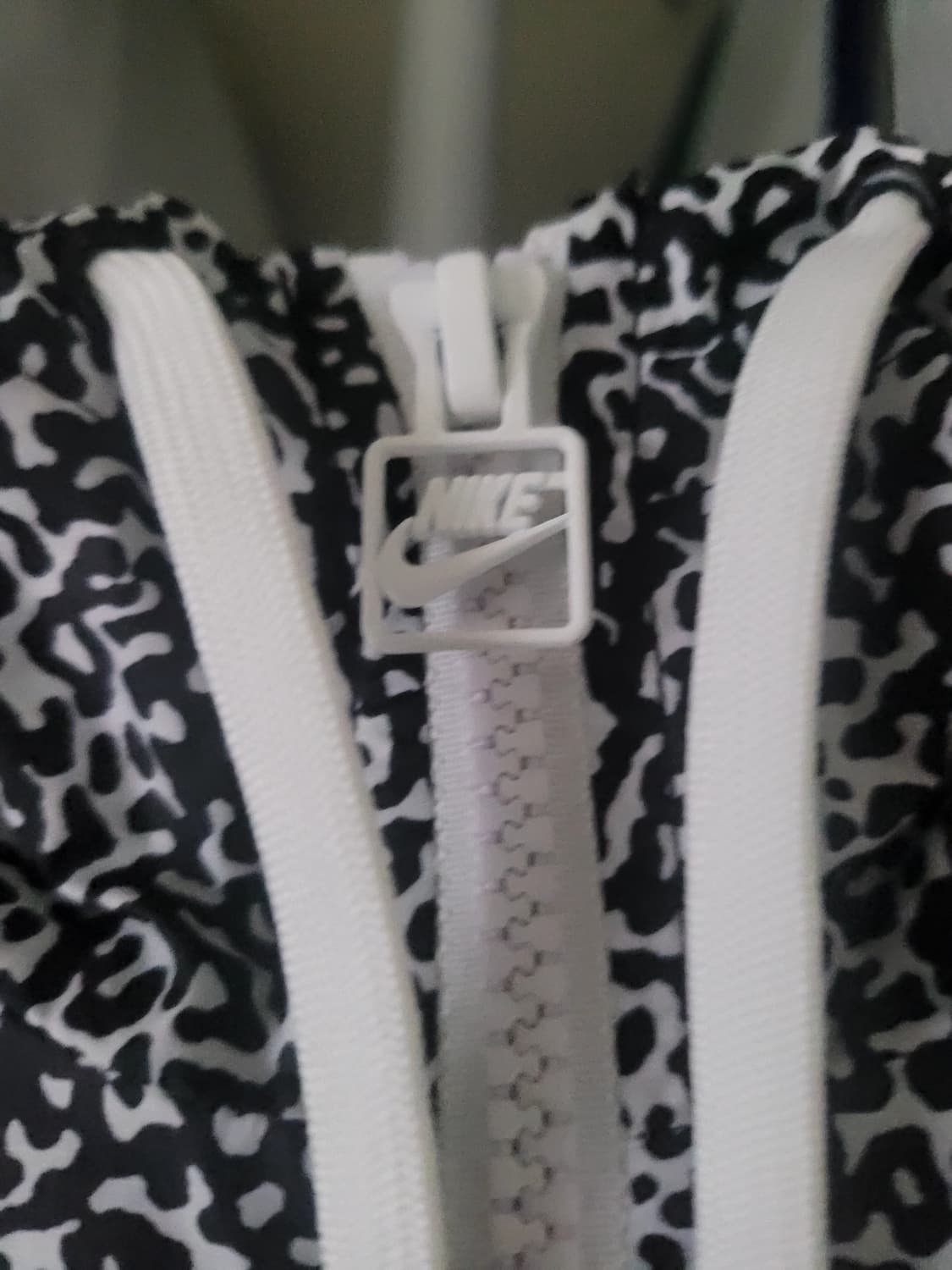 나이키 바람막이 상품이미지3