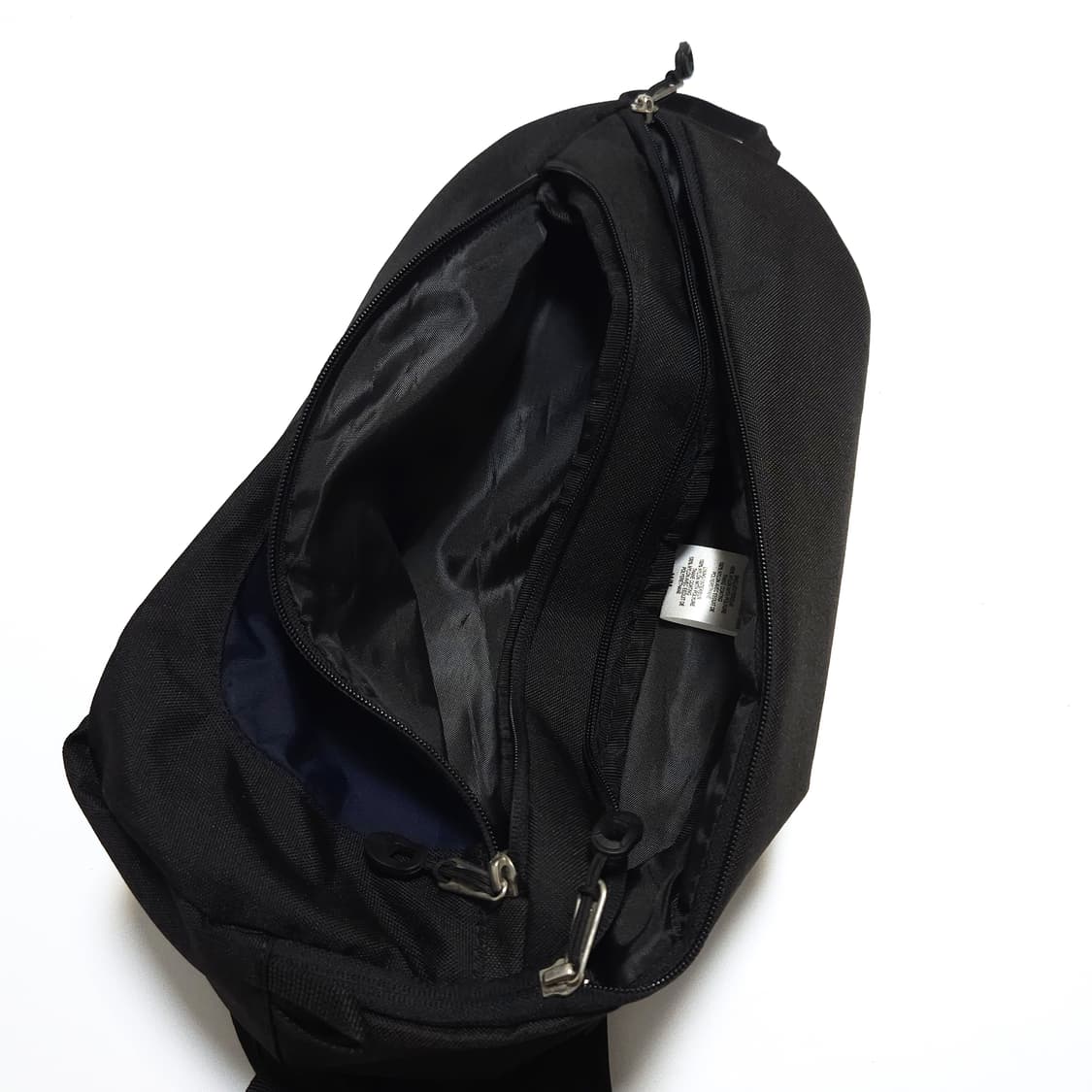 노스페이스 바디 슬링백 크로스백 네이비블랙 상품이미지5