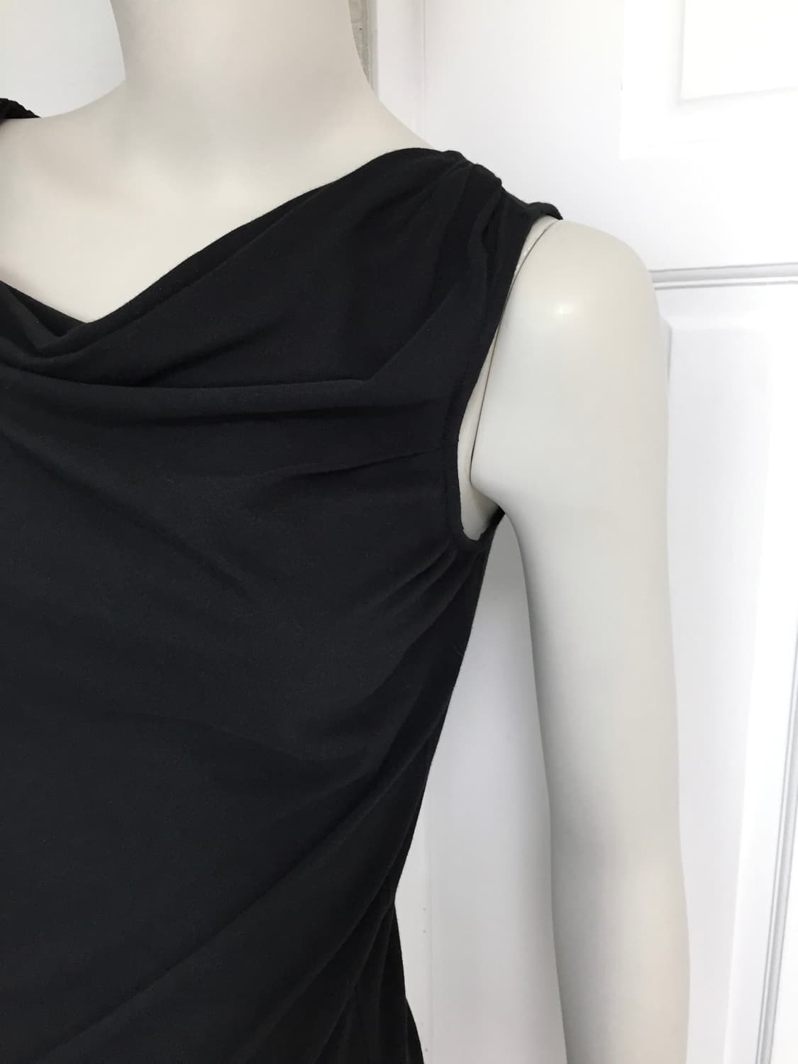 Gap Shoulder Point Sleeveless Top 상품이미지9