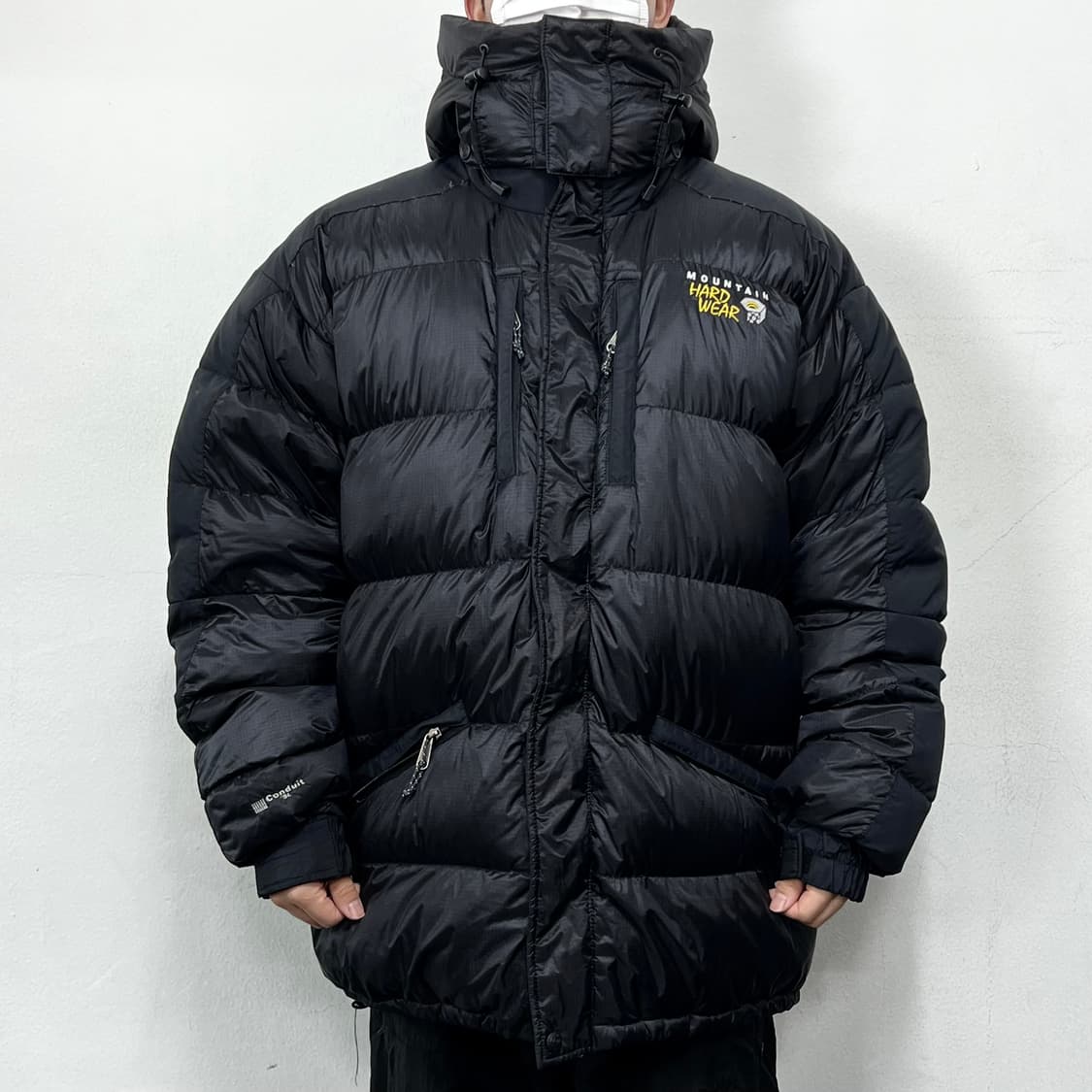 마운틴 하드웨어 OG 콘듀잇 SL 테크 패딩자켓 상품이미지2