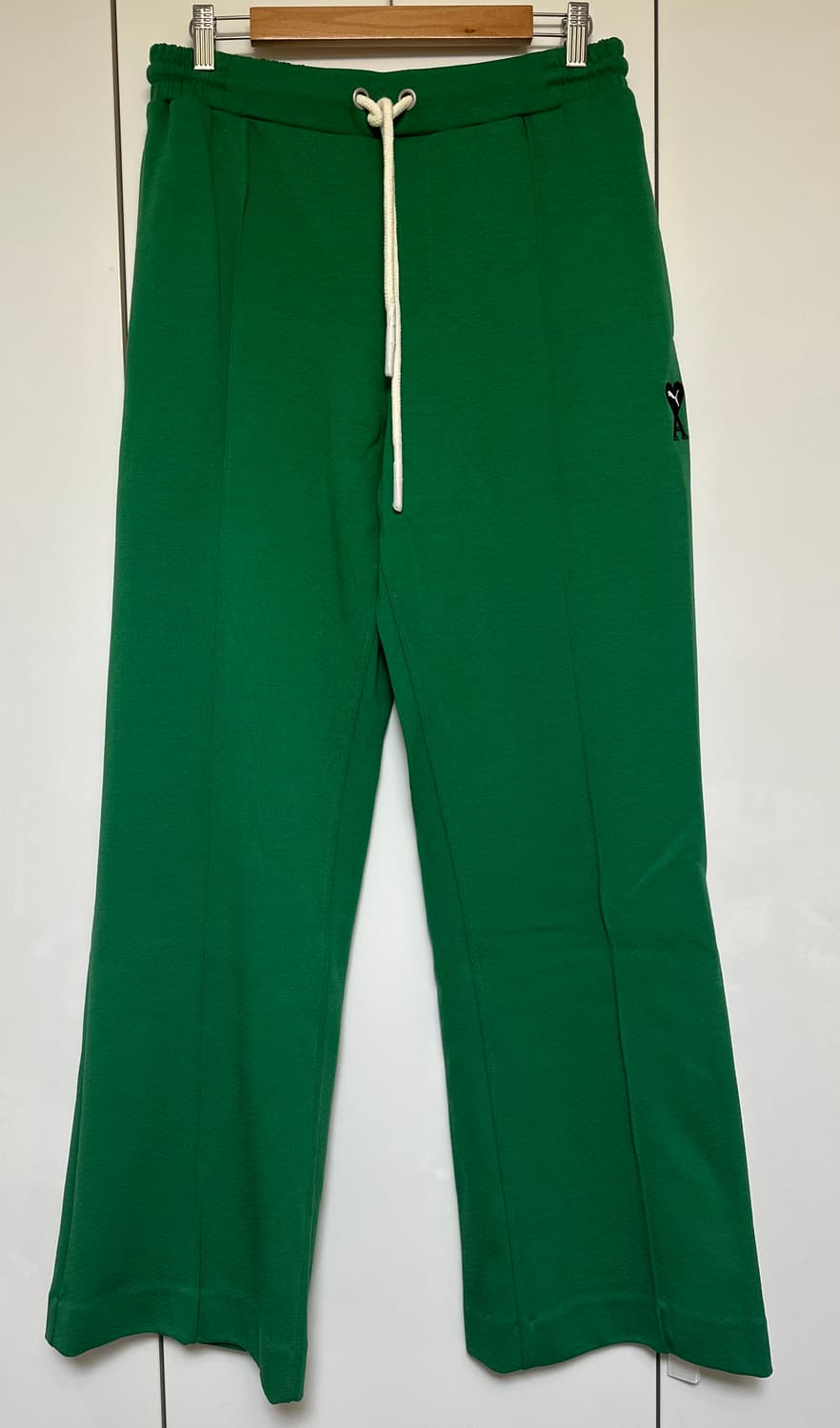 아미 푸마 하트 로고 엠브로 밴딩 와이드 트랙 팬츠남여공용 상품이미지1