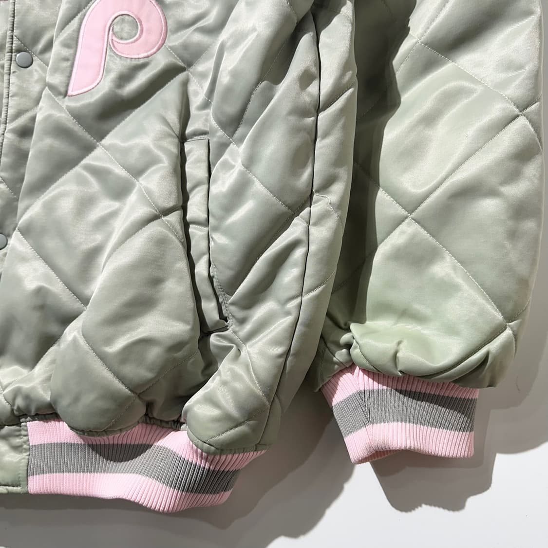 마제스틱 쿠퍼스타운 필라델피아 필리스 퀼팅 바시티 자켓 상품이미지5