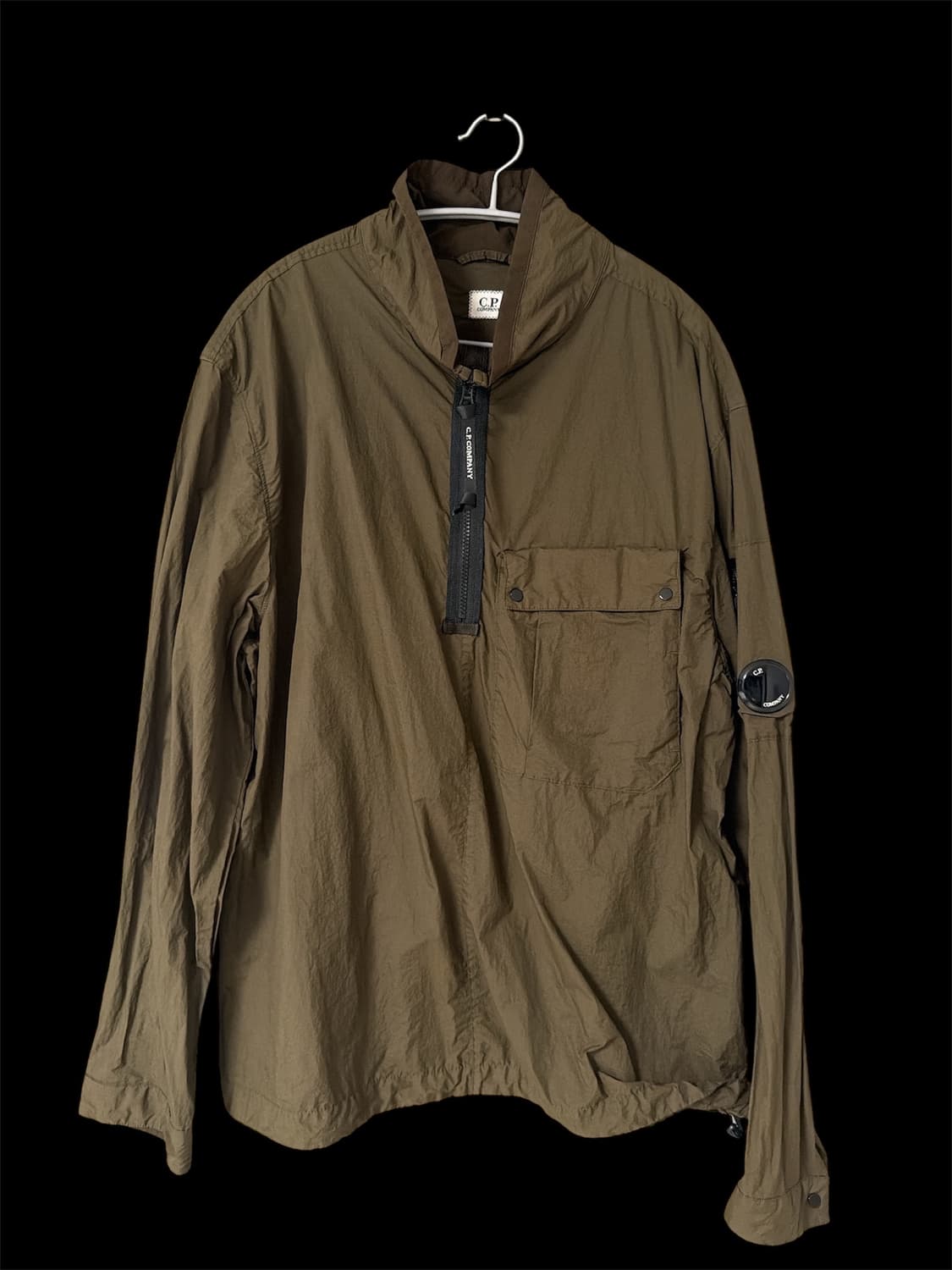 C.P. Company 카키색 셔츠형 바람막이 상품이미지1