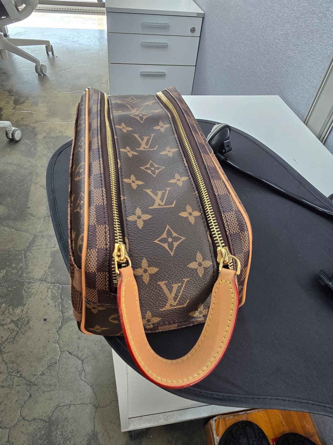 [정품] 루이비통 돕키트 상품이미지2