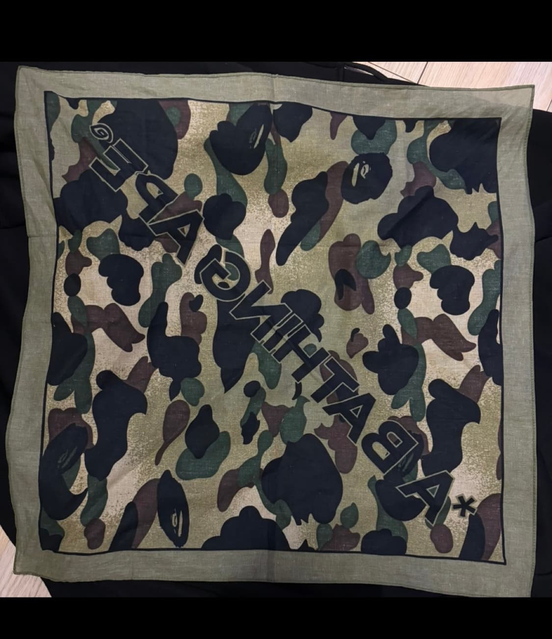 공용가능) 일본 잡지부록안) 베이프 A BATHING APE 카모 반다나 상품이미지2