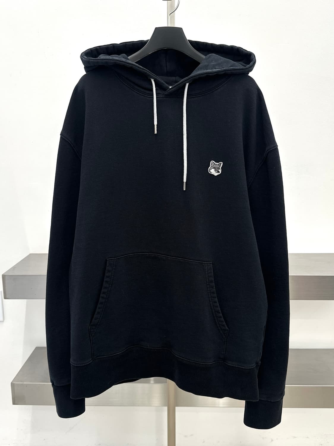 메종키츠네 그레이 폭스헤드 블랙 후드티  상품이미지4