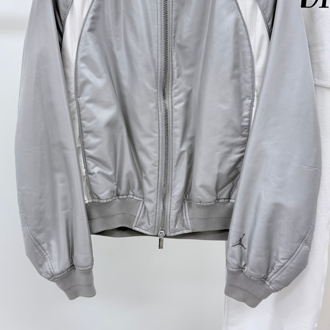 [S급/50] 디올 x 에어 조던 한정 봄버 바시티 자켓 그레이 상품이미지5