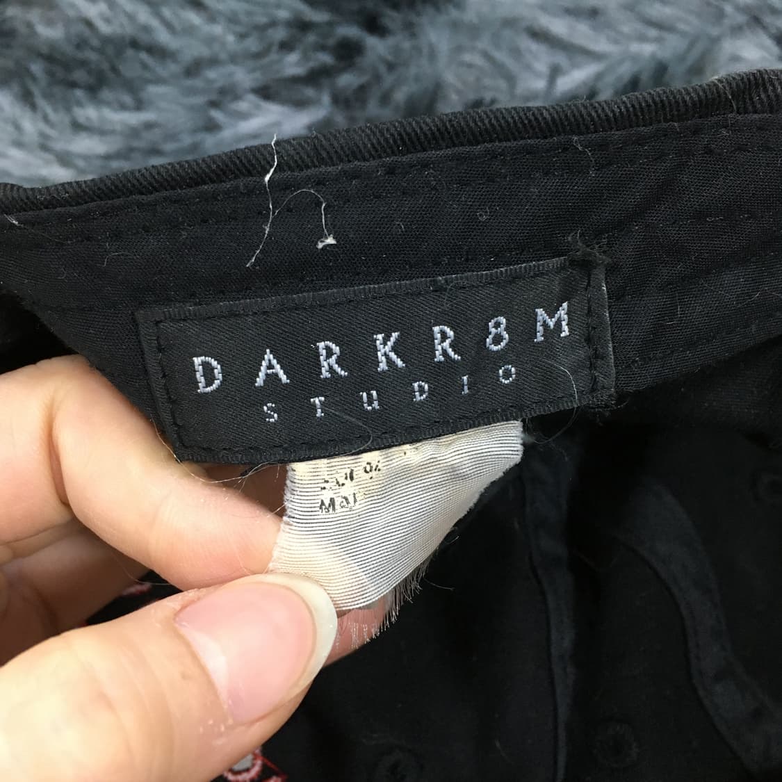 투티/0366 DARK R8M STUDIO X KREAM 자수 로고 모자 상품이미지6