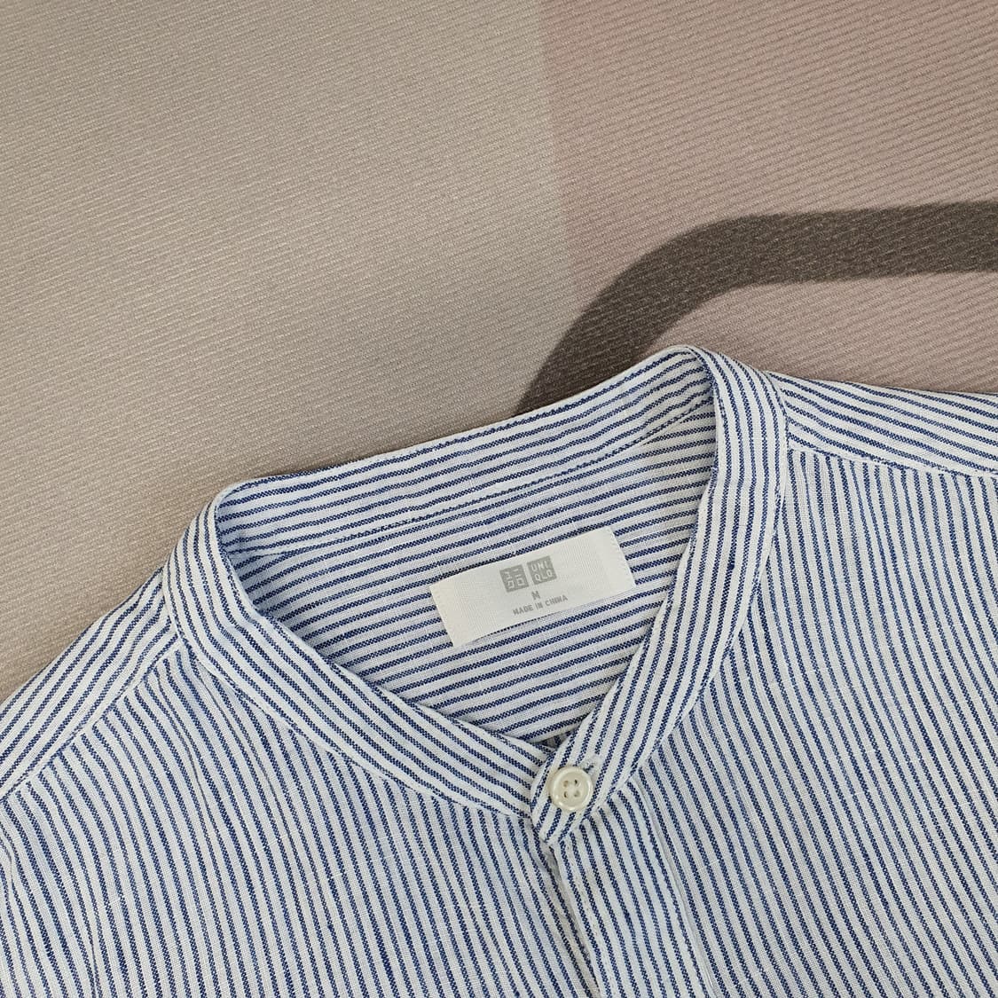 유니클로 마100 헨리넥 셔츠 남자95 상품이미지2