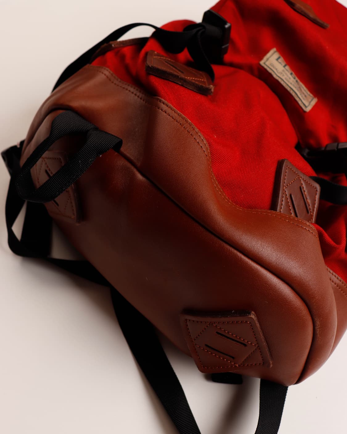 [L.L.BEAN] 빈티지 레더 트래킹 백팩 (RED Rucksack) 상품이미지4