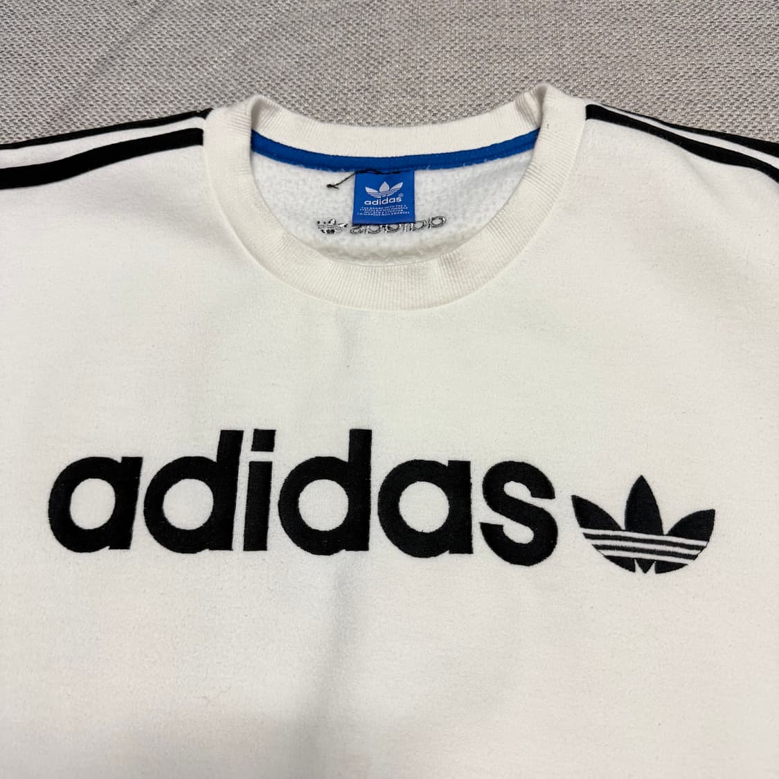 아디다스 오리지널 로고 맨투맨 상품이미지2