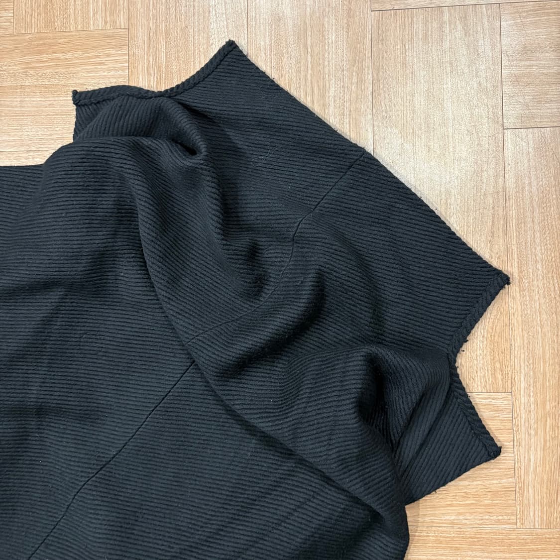 LIMI feu 오버사이즈 블랙 울 숏 슬리브 코트 상품이미지10