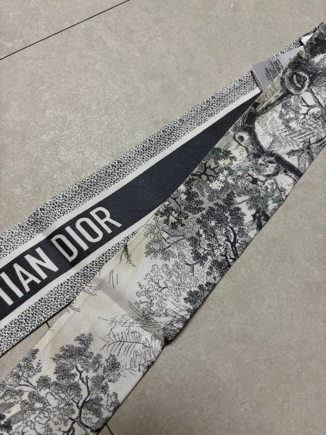 크리스찬 디올 미차 스카프 그레이 상품이미지4