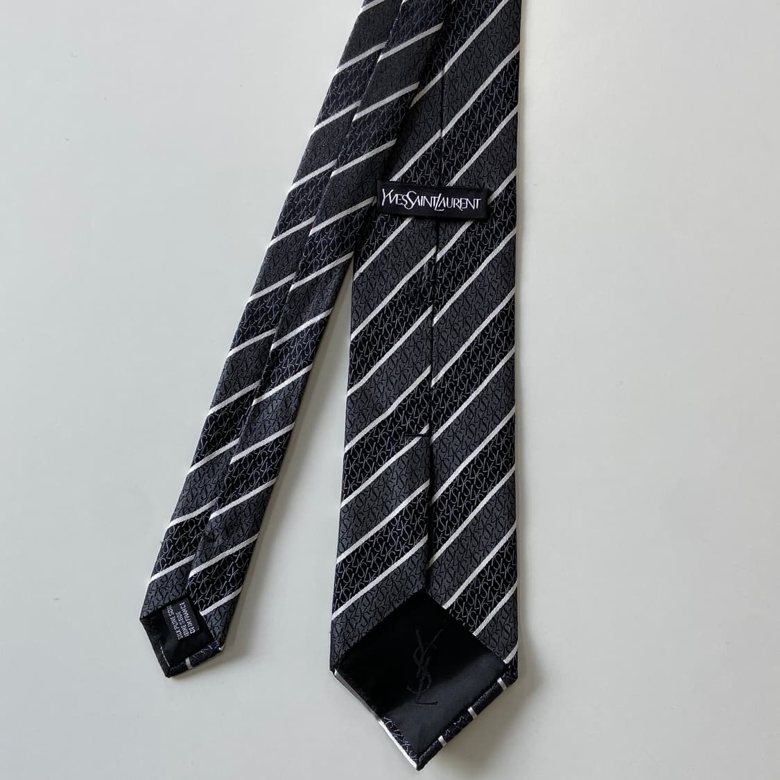 입생로랑(YSL) 명품 정품 영문모노그램 넥타이 8.2cm 상품이미지3