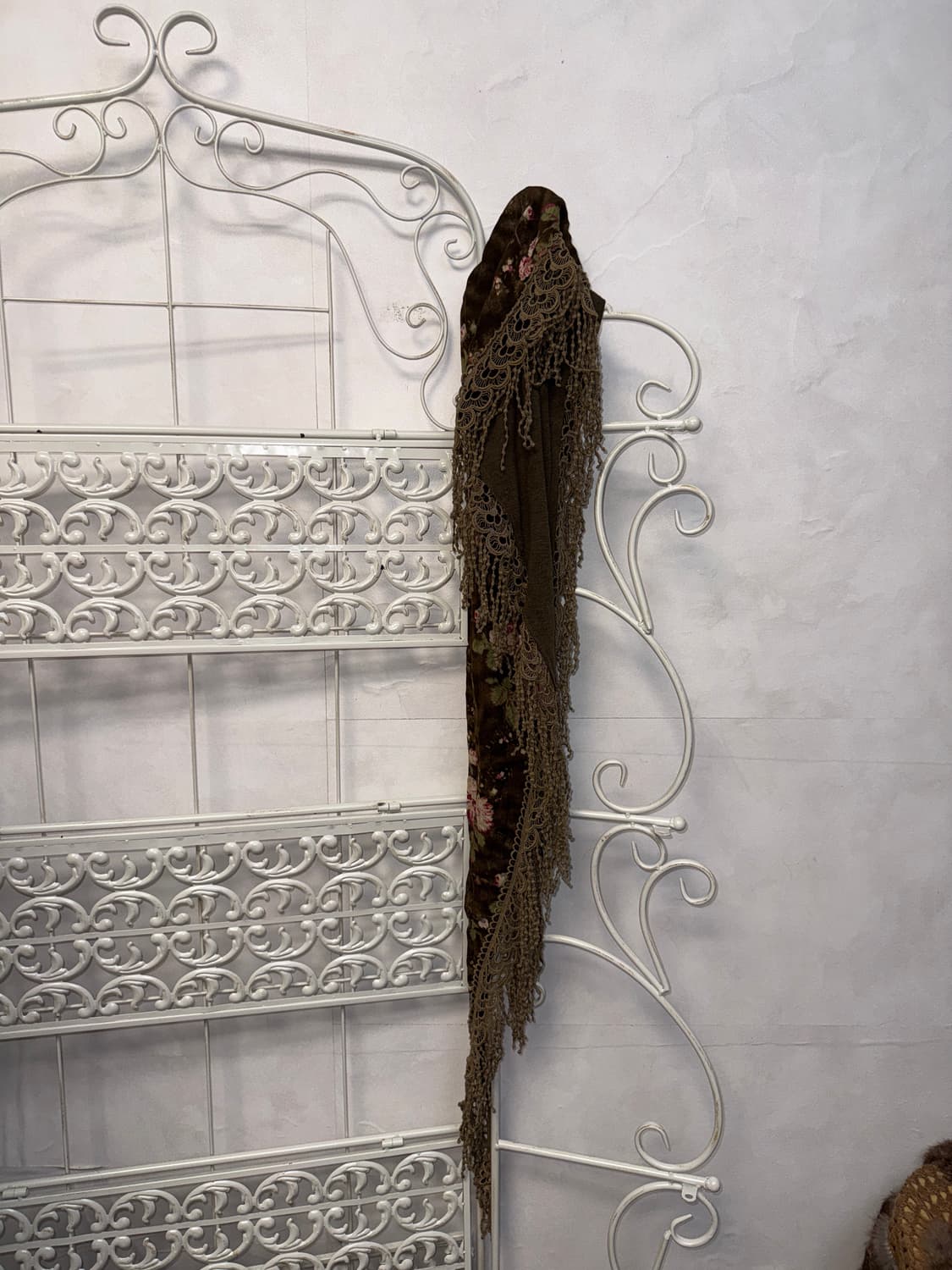 Brown vintage rose crochet tassel scarf 상품이미지4