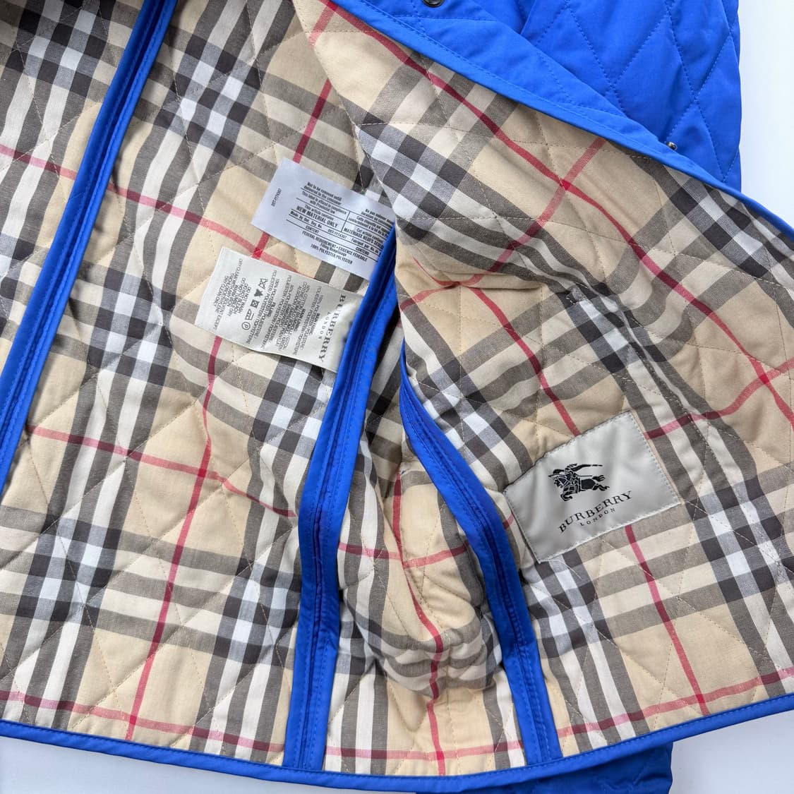 버버리 다이아몬드 퀼팅자켓 블루 상품이미지7