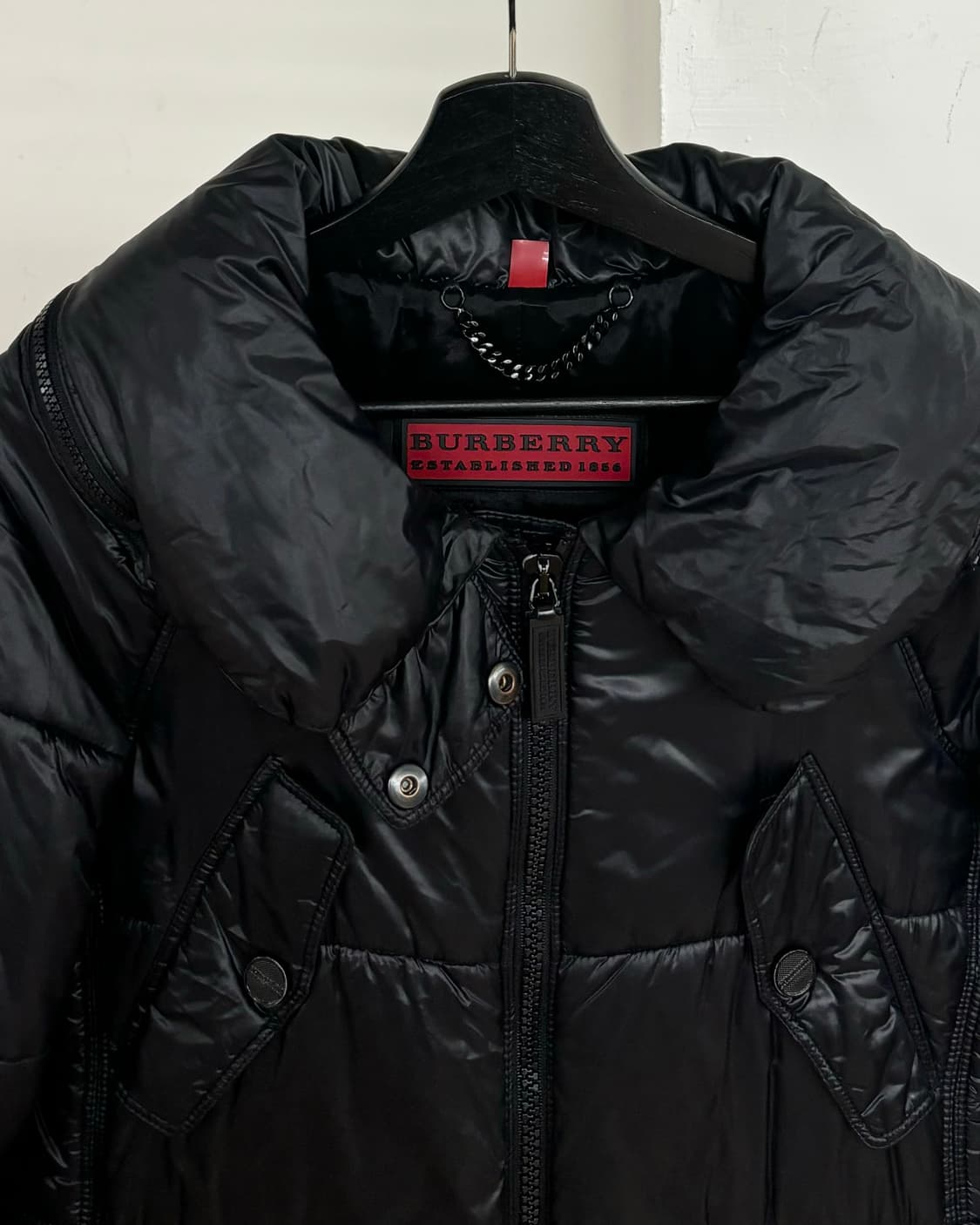 버버리 블랙 패딩 자켓 상품이미지2