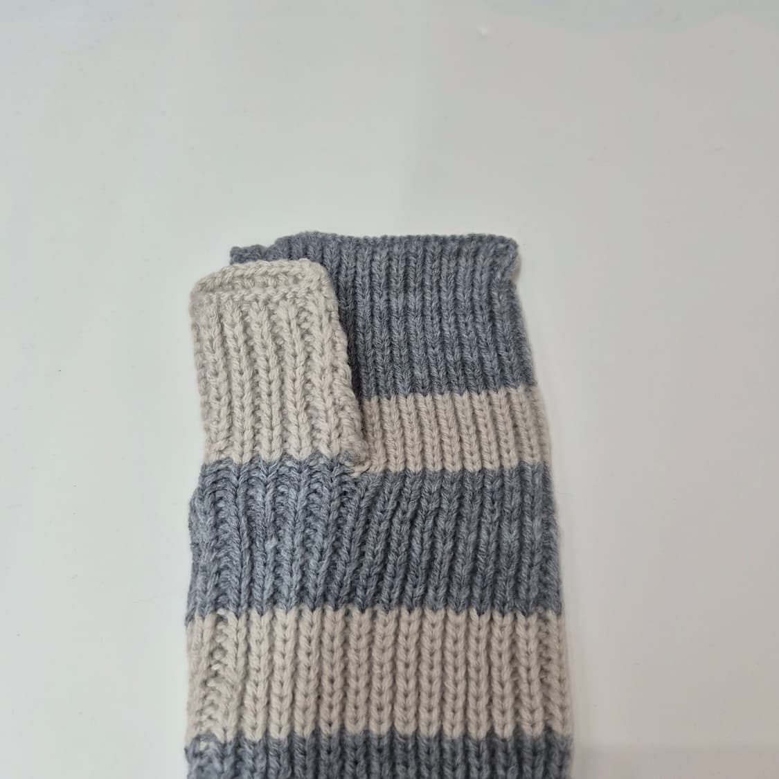 그레이 아이보리 스트라이프 니트 암워머 팔토시 상품이미지3