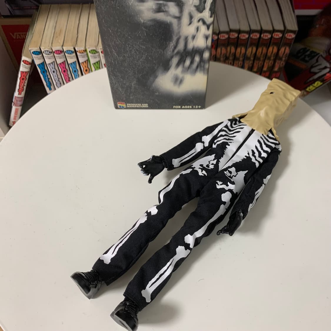 💀메디콤 1/6 atom-age VAMPIRE 피규어 상품이미지2