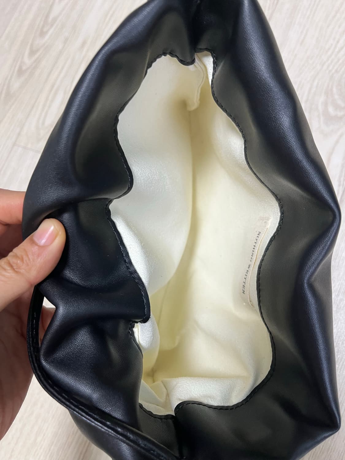 낫띵리튼 넬라스트랩백 블랙 라지 상품이미지8