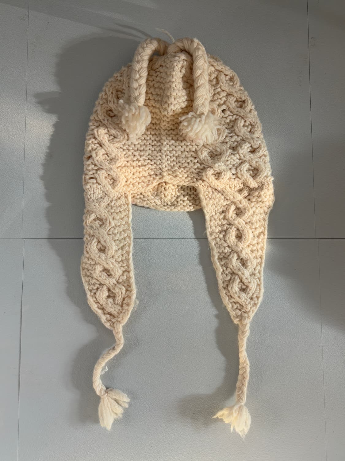• Ivory Crochet Cross Patch Two-Way Hat 상품이미지3