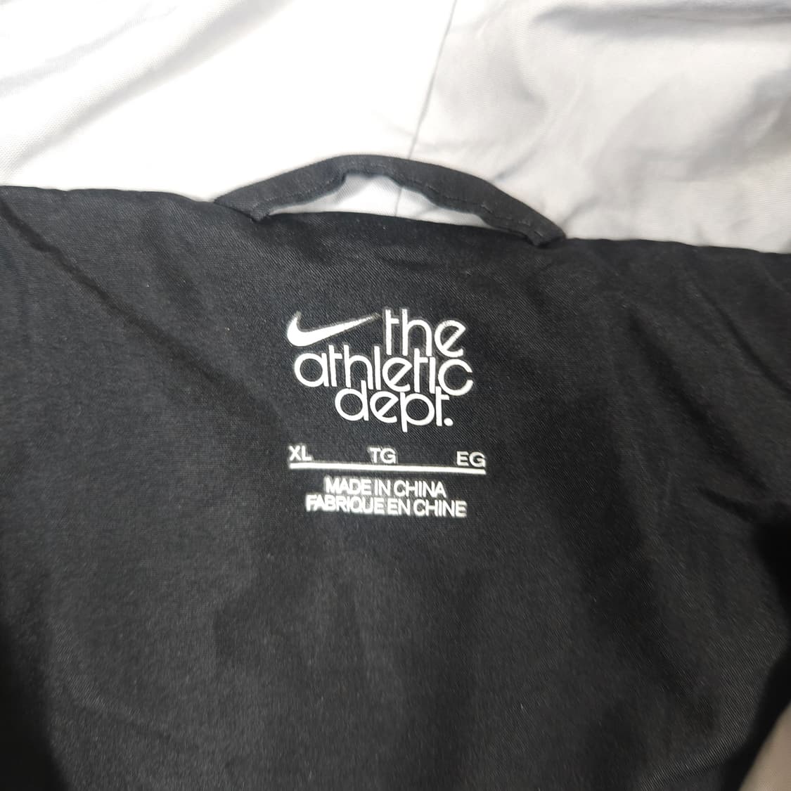 나이키 스우시 배색 바람막이  상품이미지4