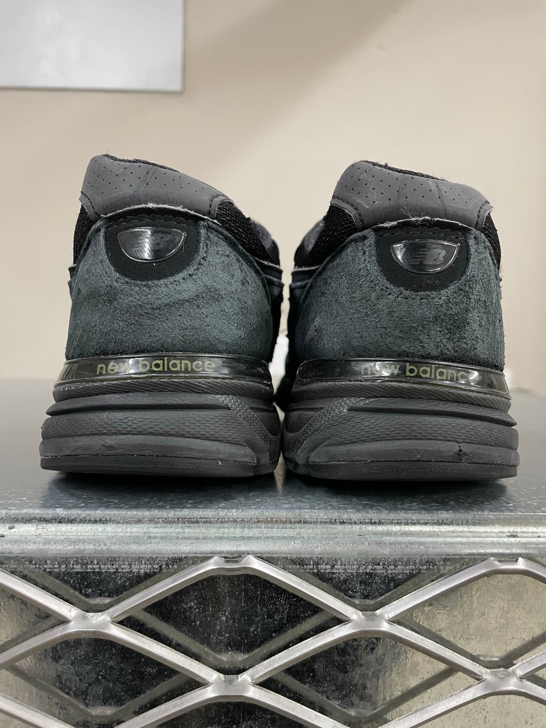 뉴발란스 990 트리플블랙 260 상품이미지3