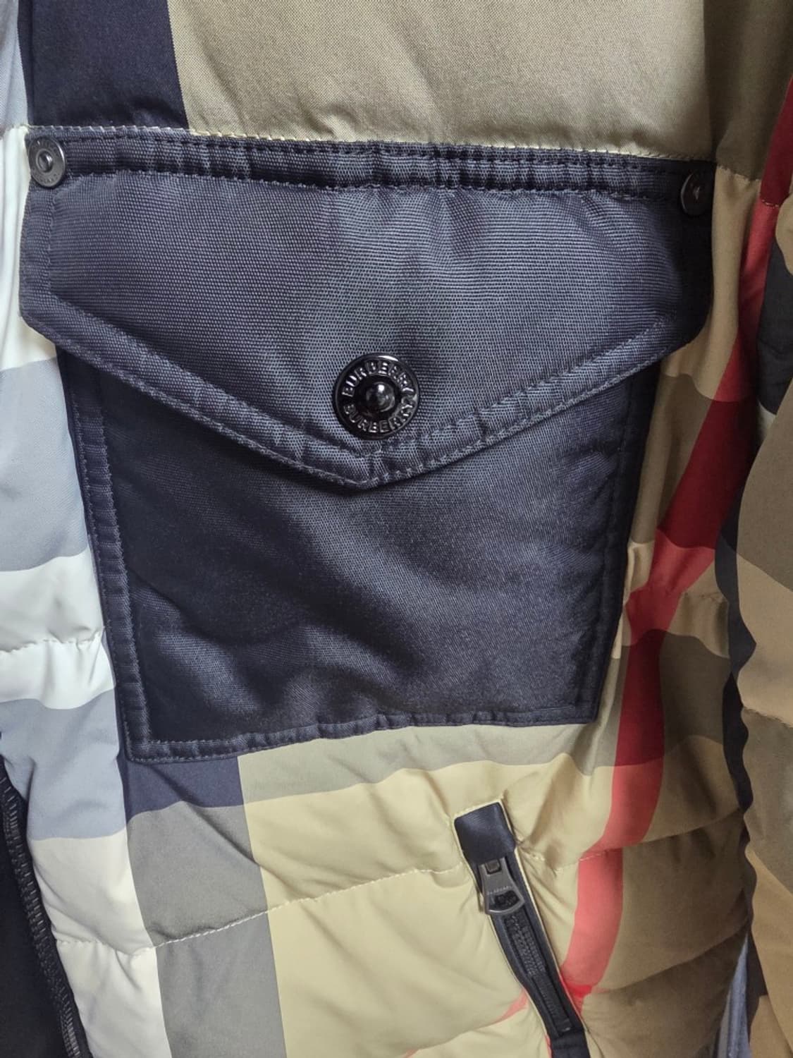 버버리 패딩 XL 새상품급 상품이미지3