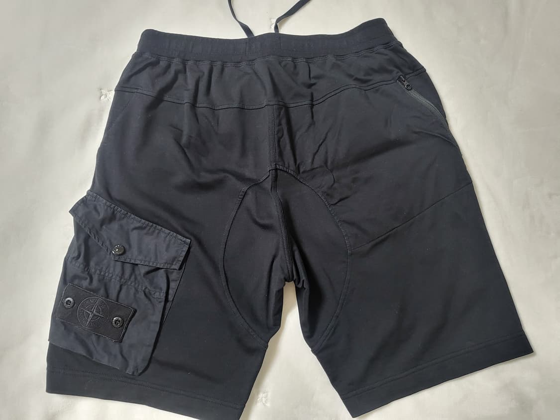 정품)스톤아일랜드 블랙 카고 반바지 M 상품이미지2