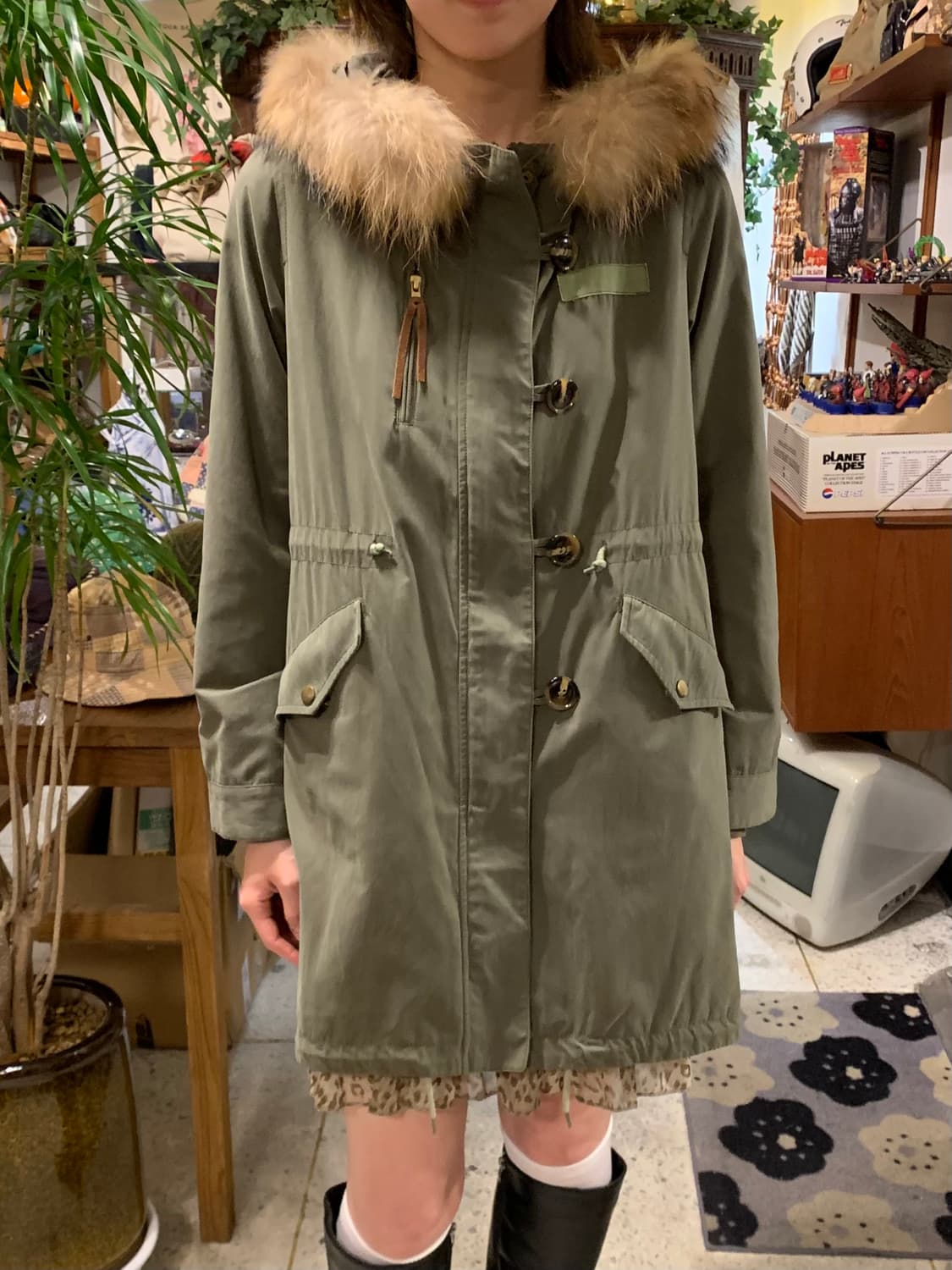 레이빔즈 사이드버튼 피쉬테일 개파카 상품이미지2