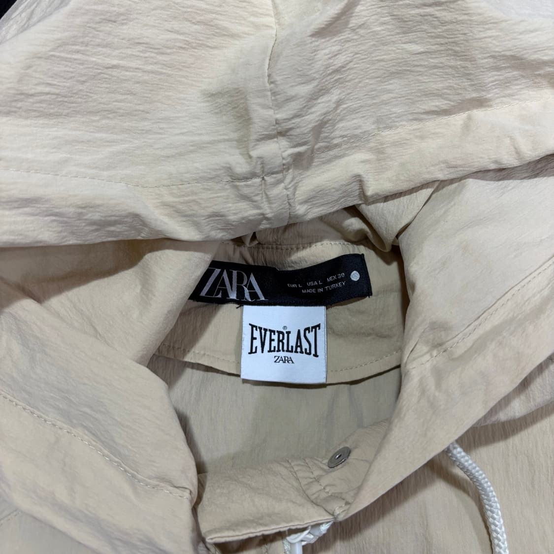 우먼FREE 자라 X 에베레스트 베이지 오버핏 바람막이 우븐자켓 상품이미지4